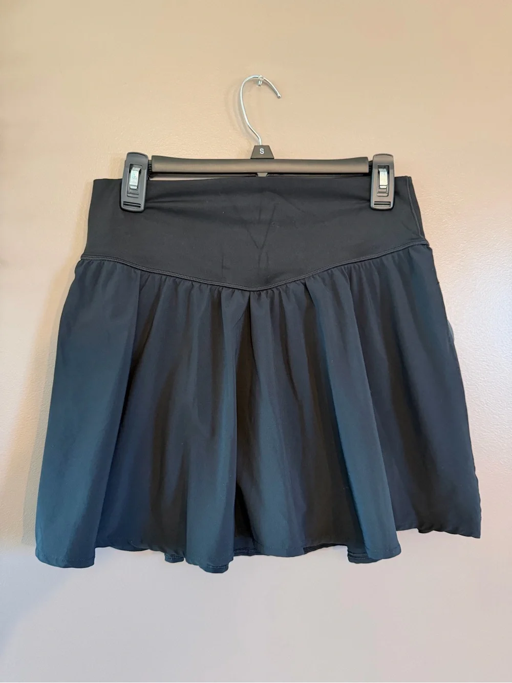Aerie Skirt in black with built in shorts